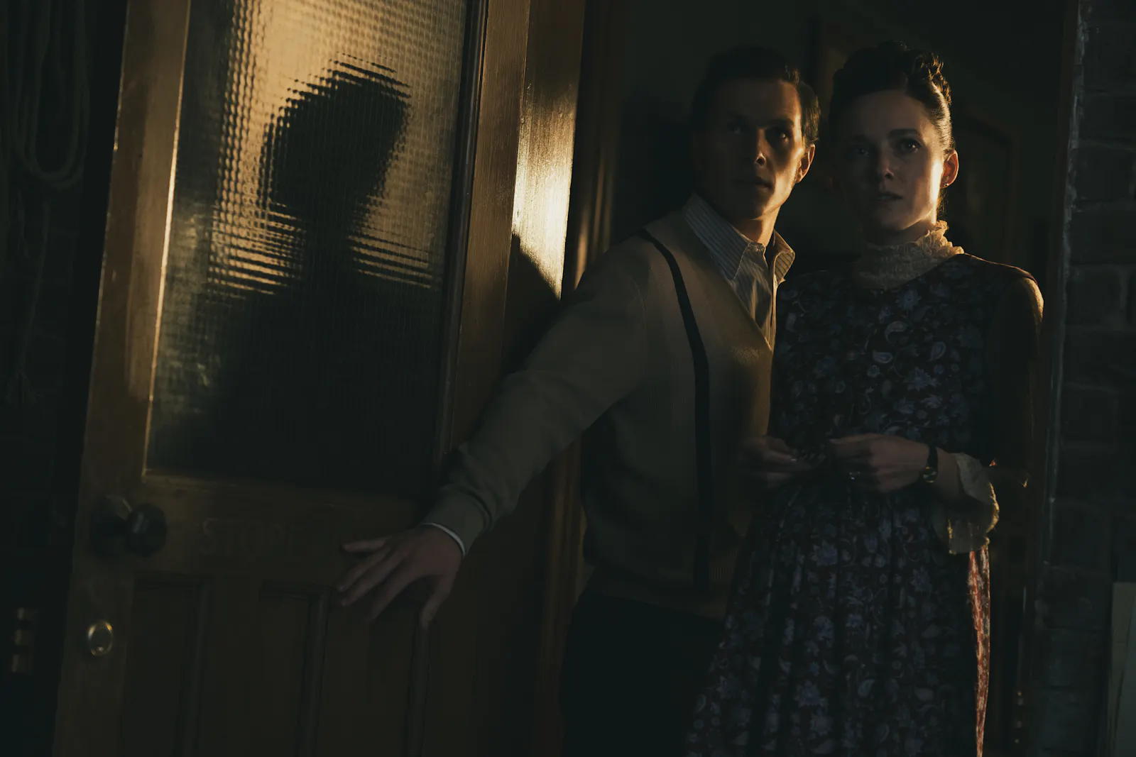 Die jungen Warrens // © 2025 Warner Bros. Entertainment Inc. All Rights Reserved.