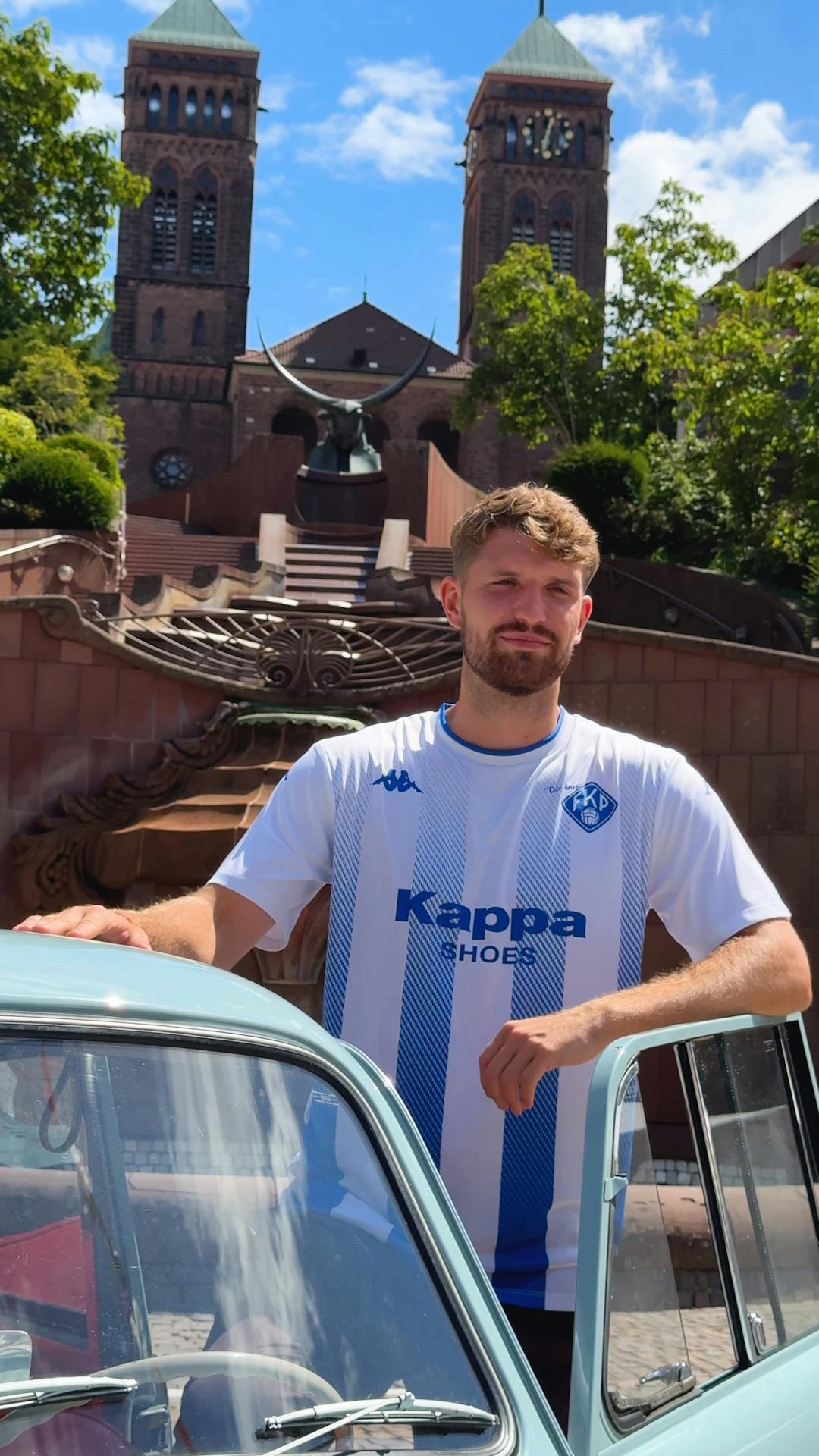 Yannick Griess im Kappa-Sondertrikot