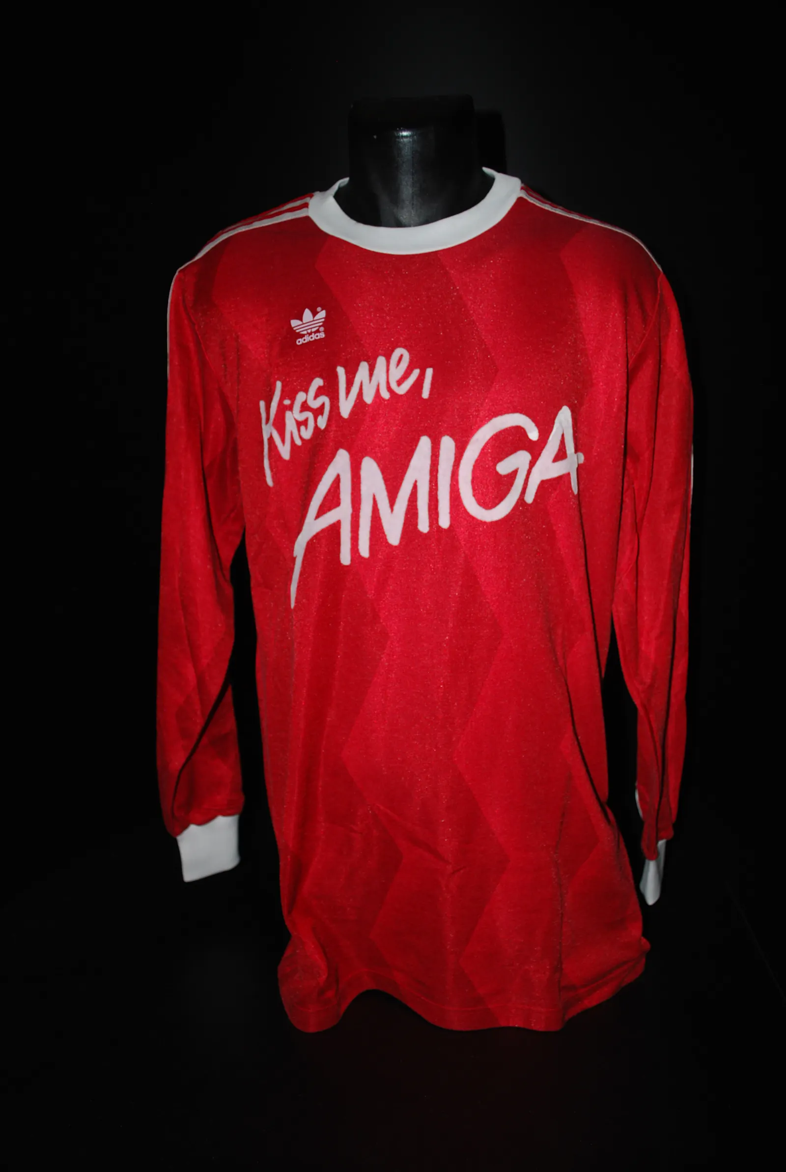 Spielertrikot von Roland Grahammer aus der Partie am 15. November 1988 gegen den VfB Stuttgart.