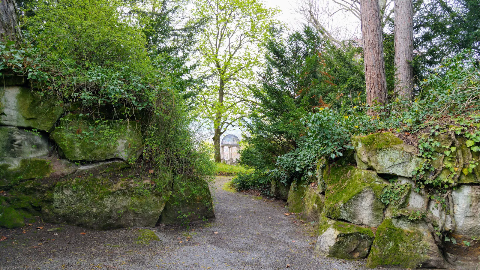 Park der Villa Reitzenstein. Foto: Jürgen Brand