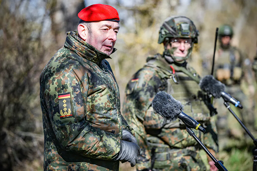 Generalinspekteur General Breuer