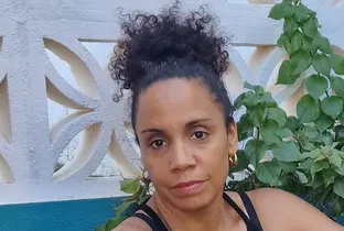 In her novel Grandmothers, Swiss author Melara Mvogdobo distills two life stories from different cultures into a literary coup d'état. It would be hard to write about female empowerment more tenderly or brutally...