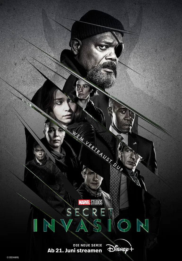Serienplakat zu Secret Invasion mit allen Hauptdarstellern. Samuel L. Jackson, Cobie Smulders, Emilia Clarke, Don Cheadle, Olivia Colman, Ben Mendelsohn, Kingsley Ben-Adir, Martin Freeman