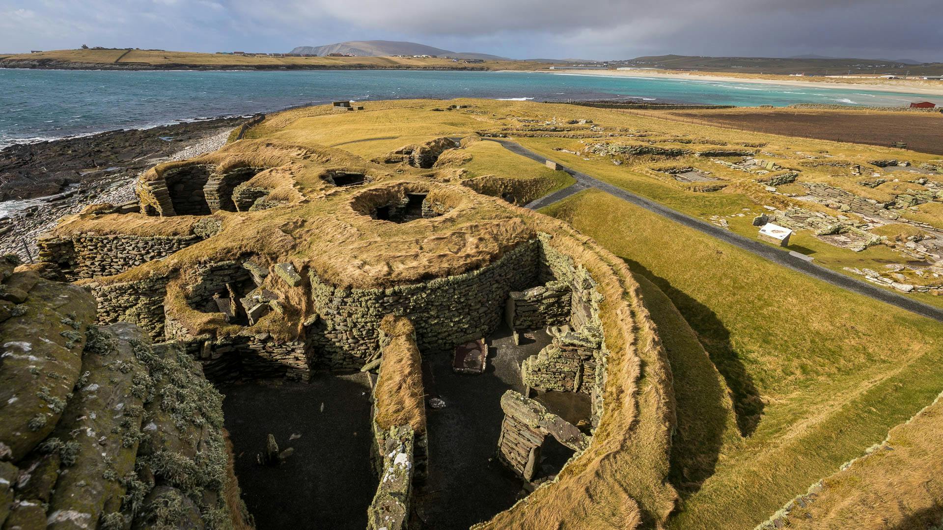 Blick vom Laird’s House über die historischen Häuser