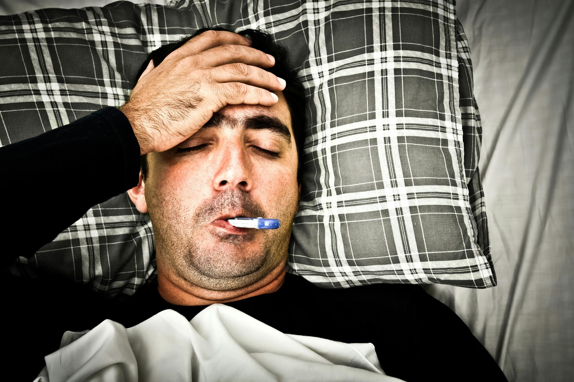 ein Kranker im Bett