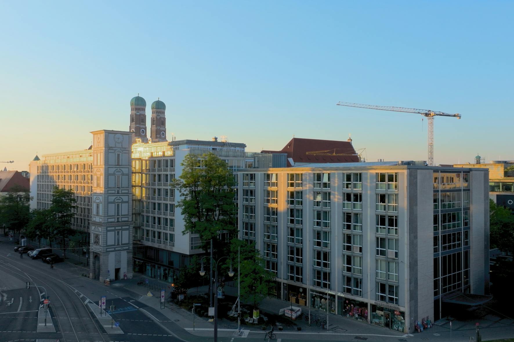 Drohnenaufnahme der Neuen Maxburg in München // © ALPENREPUBLIK, 2025
