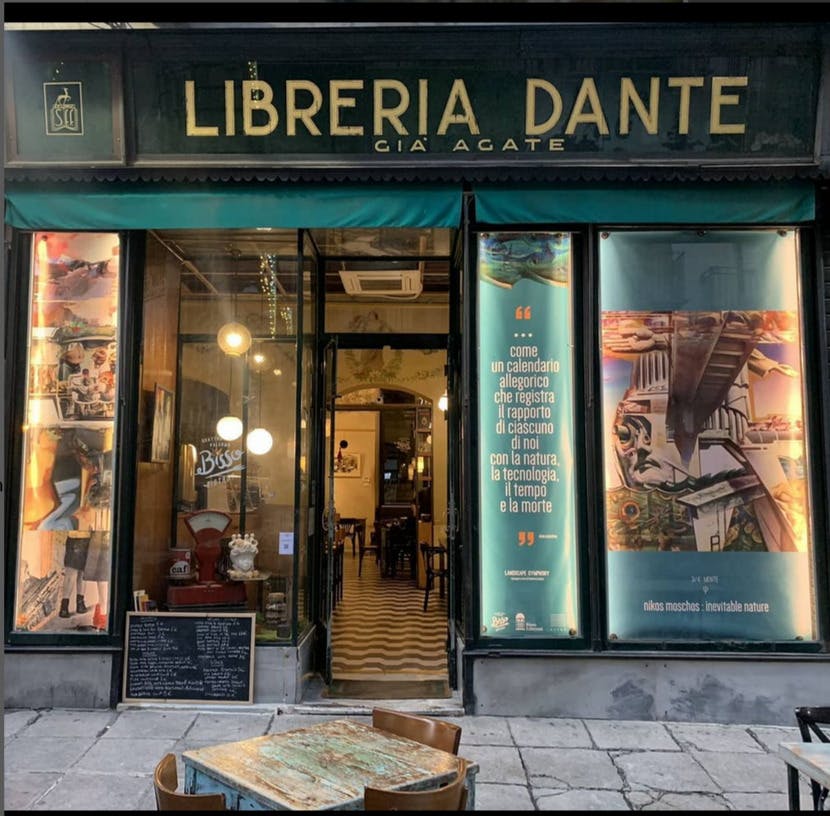 Die Fassade meines Lieblingsrestaurants, wenn es um glutenfreies, histaminarmes Palermo geht: Das Bistro Bisso. Dort gibt es unfassbar leckeres Essen, keines kostet über 10 Euro.