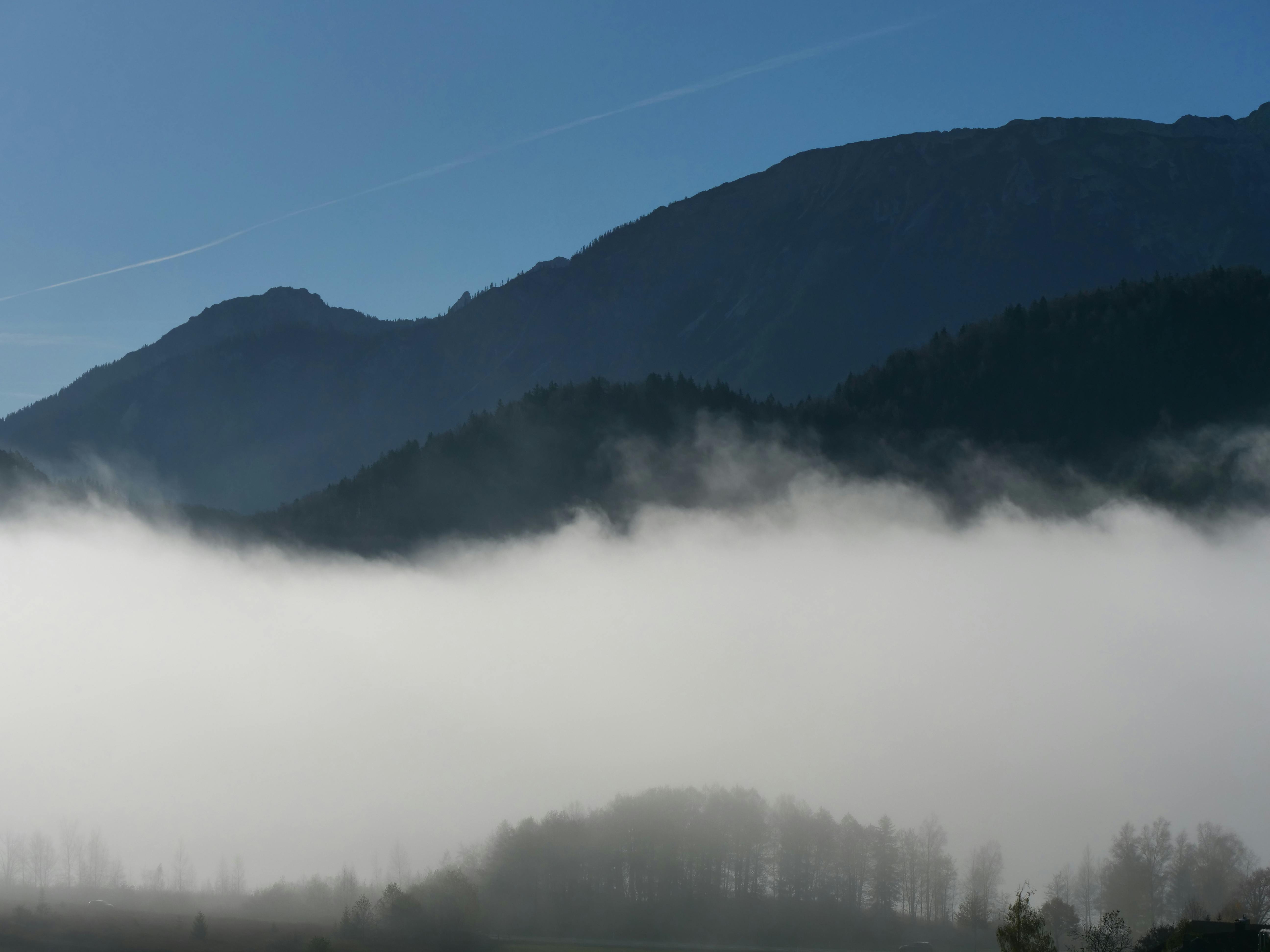 Nebelschwaden in den Allgäuer Alpen. Foto: Jürgen Brand