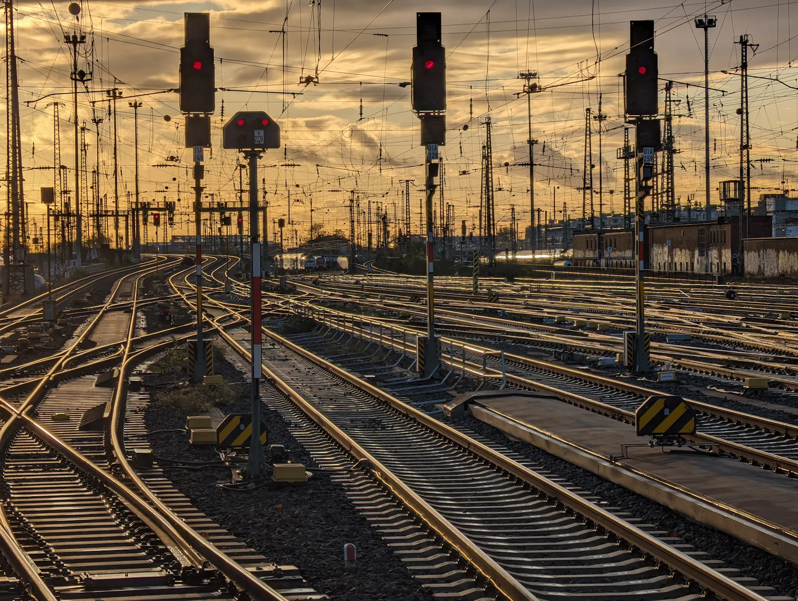 Das Foto zum Bahnstreik: Viele leere Gleise. Foto: Jürgen Brand
