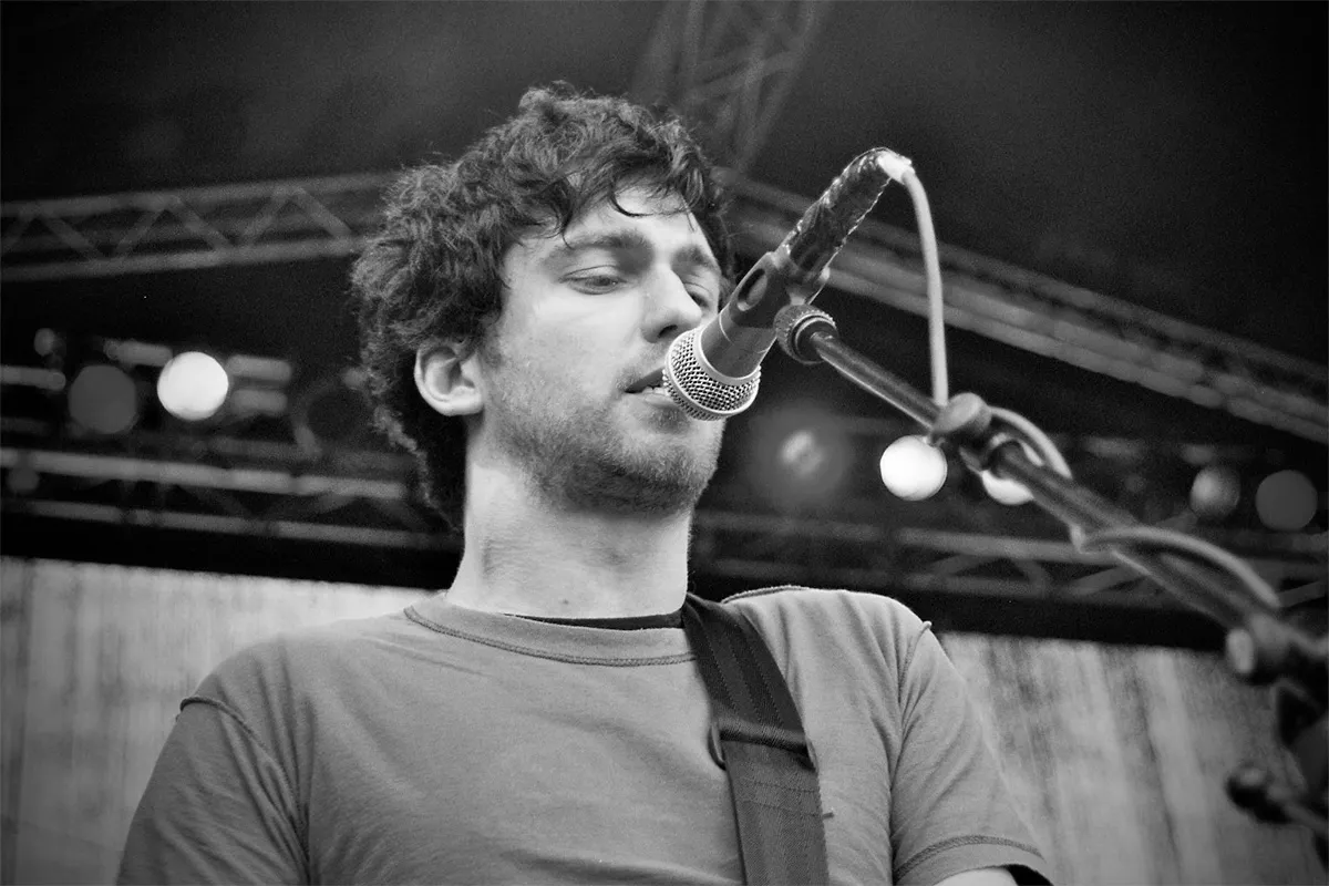 Dennis Scheider von Muff Potter beim Olgas Rock 2004, fotografiert von Lukas Heinser