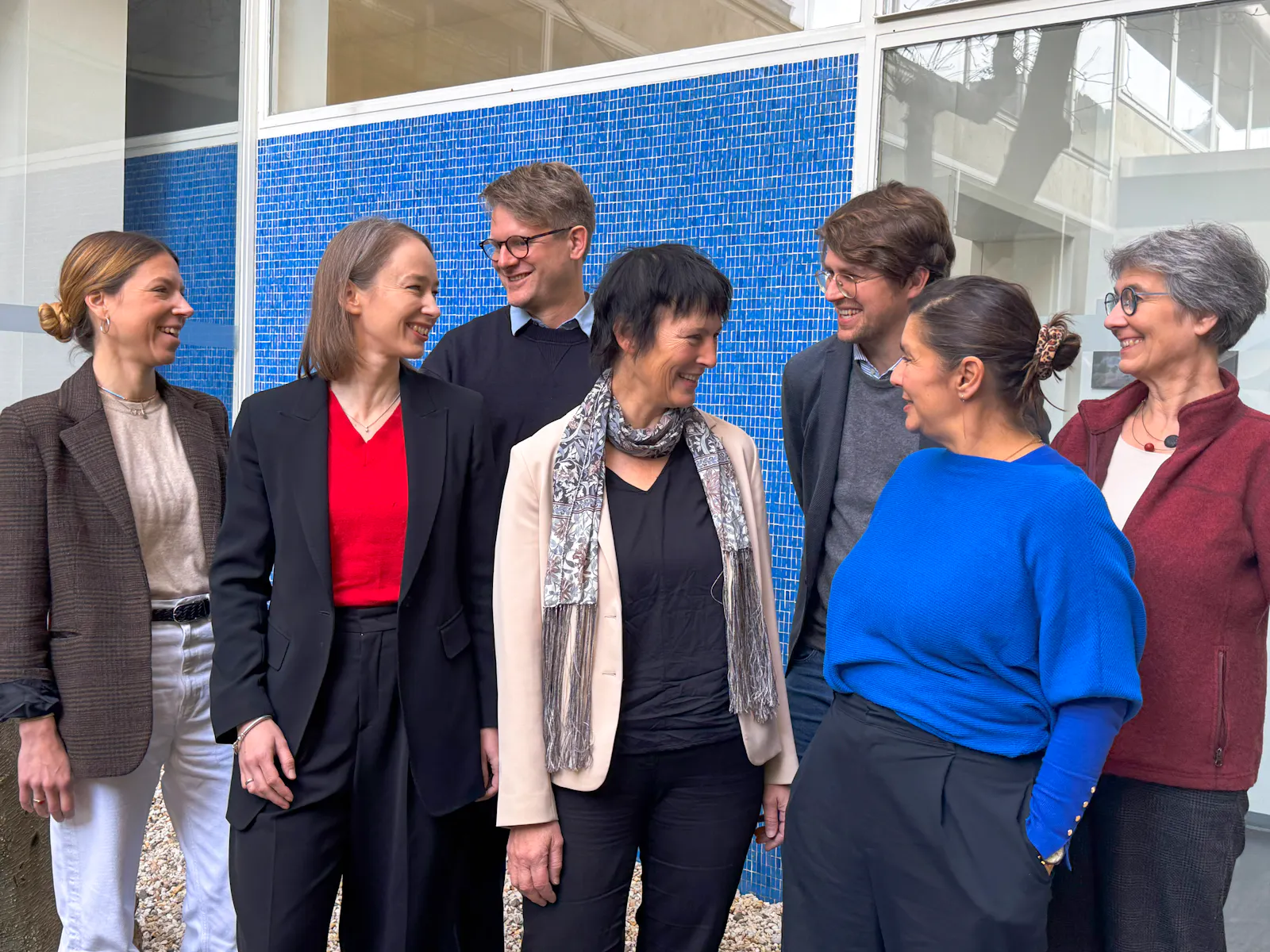 Die Jury 2026, v. l. .n. r.: Maja Brankovic, Sibylle Anderl, Stefan Spiegel, Katrin Vohland, Pascal Mathéus, Patricia Rahemipour, Manuela Lenzen // © Stiftung Buchkultur und Leseförderung