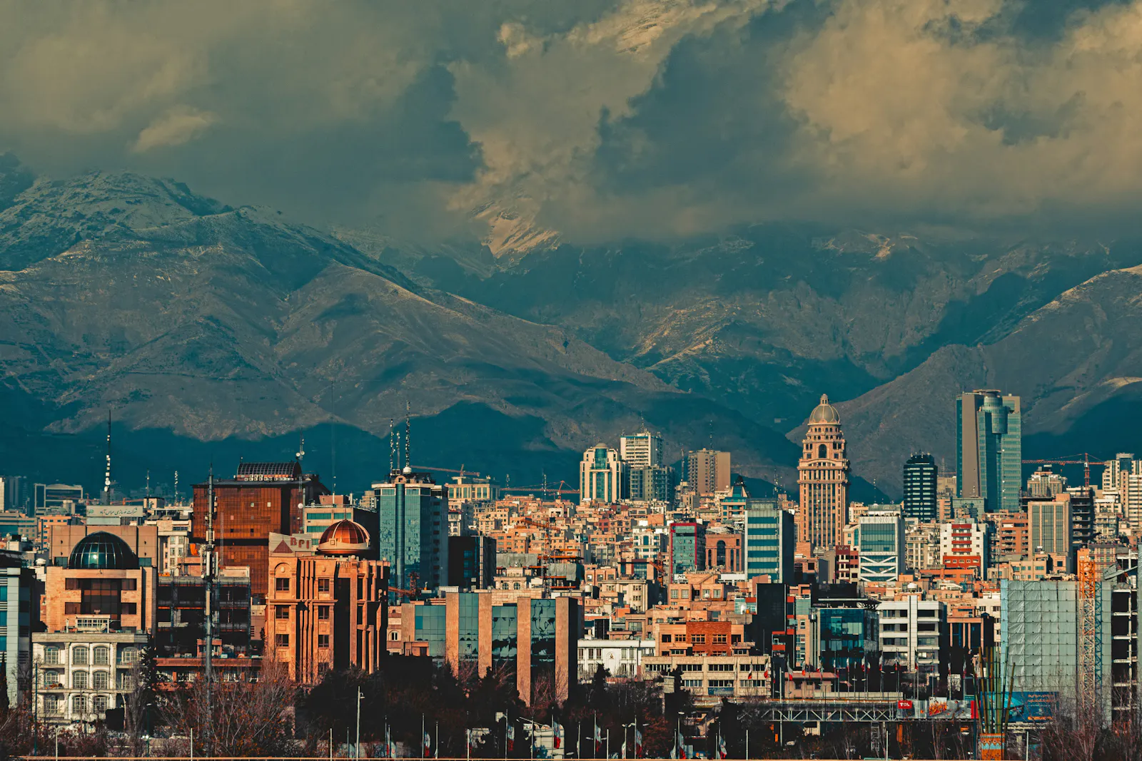 Foto von Sajad Nori auf Unsplash