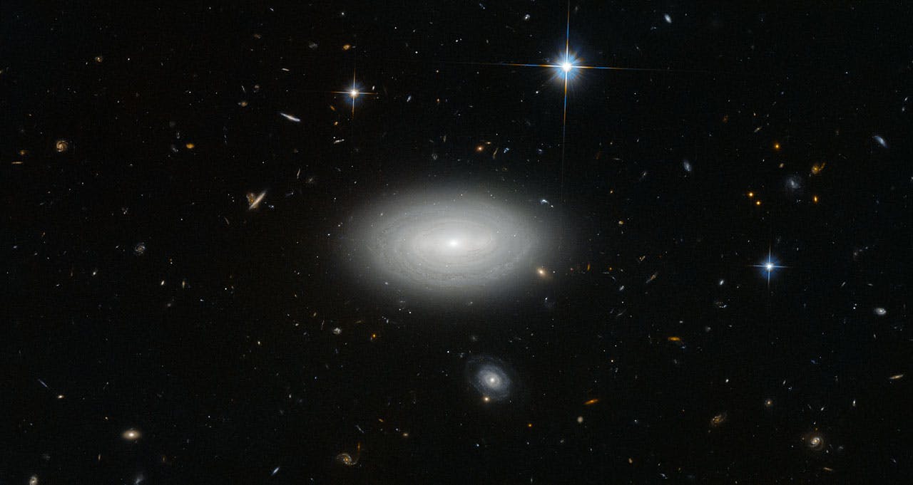 MCG +01-02-015
Bild: ESA/Hubble & NASA and N. Grogin (STScI), Judy Schmidt