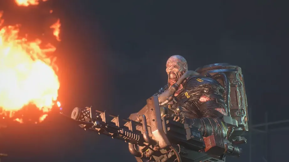 Nemesis, ein Monster mit vager humanoider Form, mit Flammenwerfer