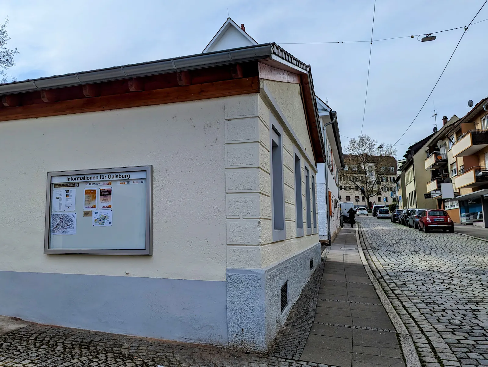 Aus Mitteln des Verfügungsfonds finanzierter Schaukasten an der Hornbergstraße. Foto: Jürgen Brand