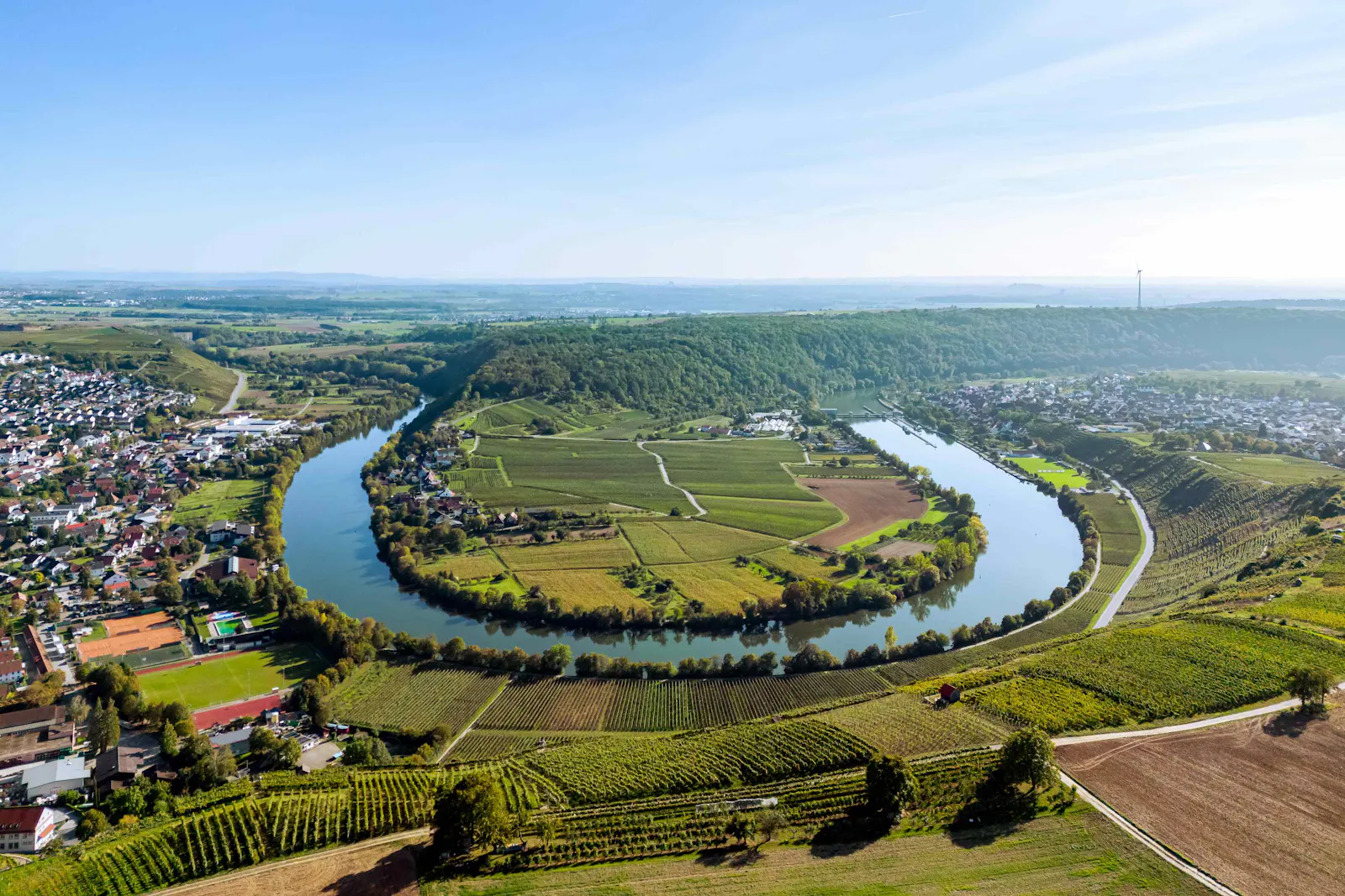 Flussschleife zwischen Mundelsheim und Hessigheim. Foto: Muse-O/Sebastian Wenzel