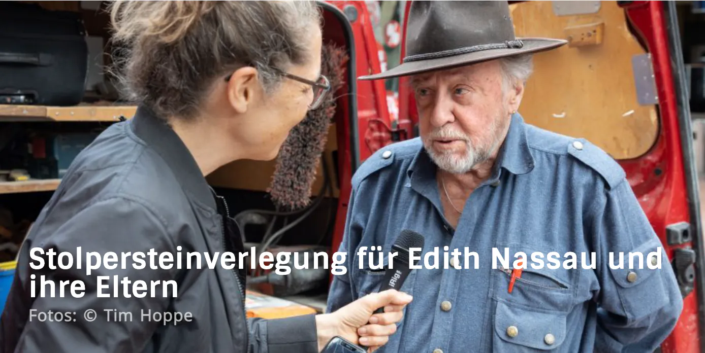 Foto der Bildergalerie "Stolpersteinverlegung für Edith Nassau und ihre Eltern". Auf dem Foto ist Gunter Demnig zusehen, Initiator der Stolpersteine