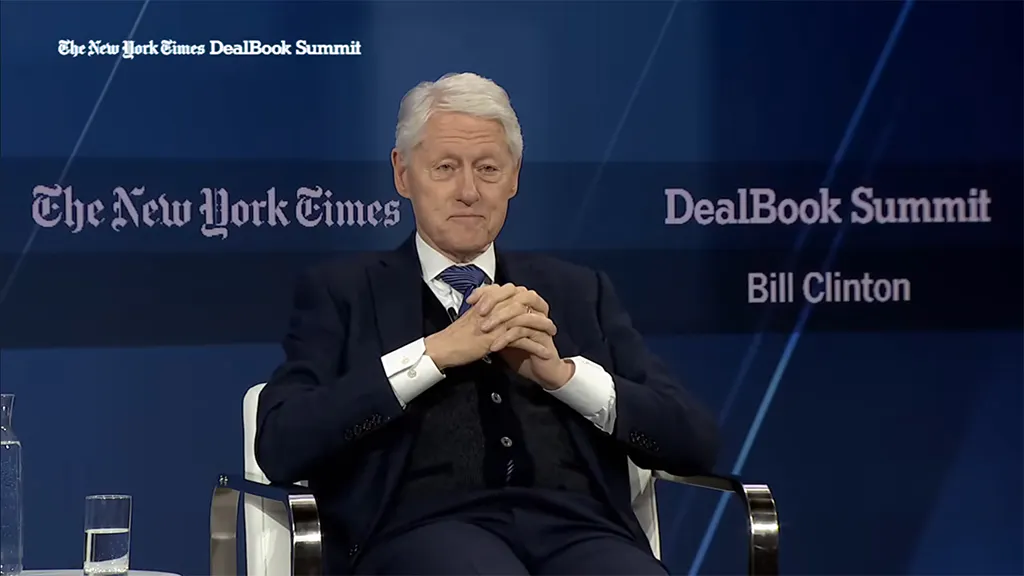 Screenshot: Bill Clinton bei der Podiumsdiskussion