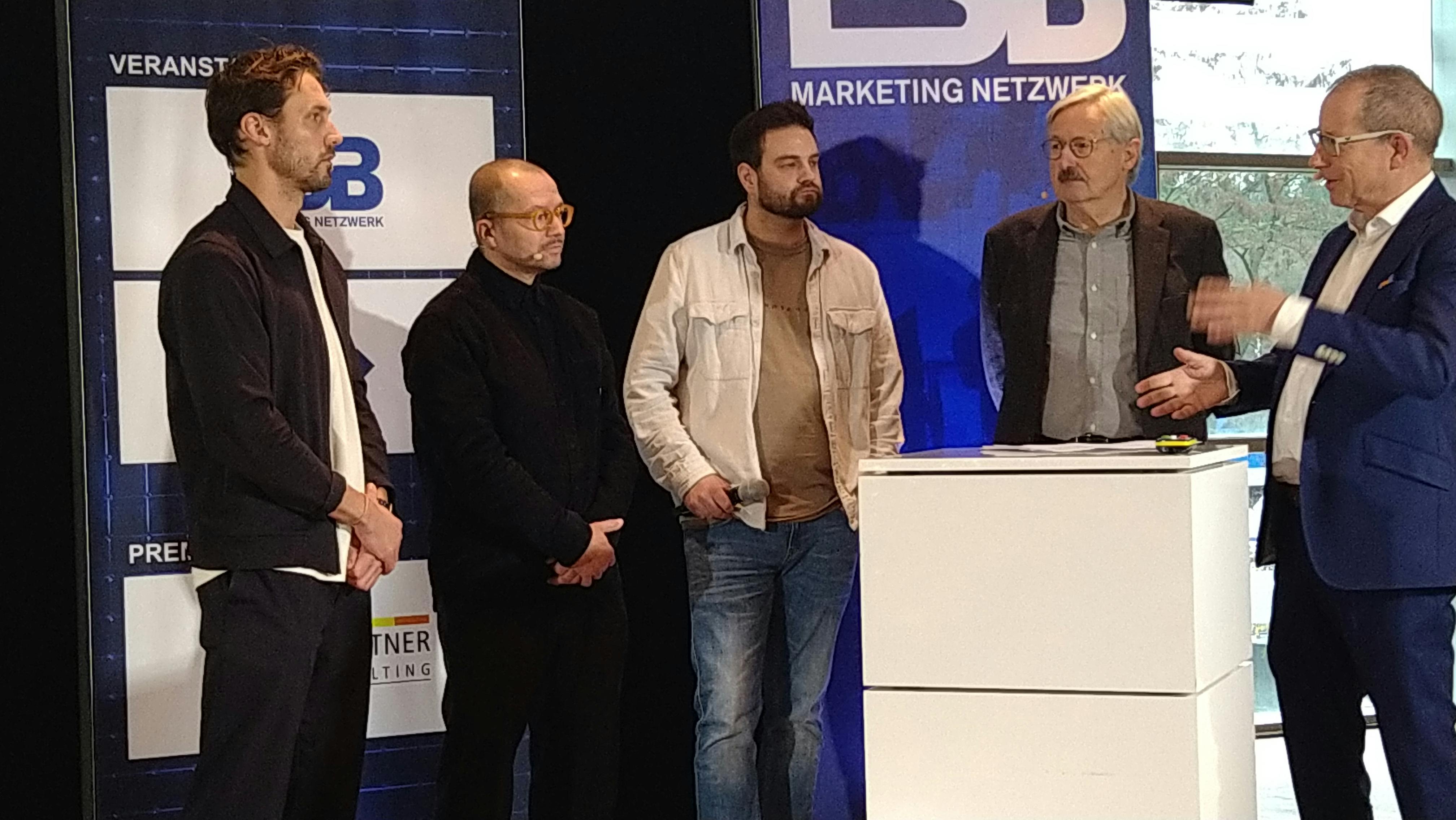 Von links: Jan Borgmann (YB), Patrick Reinhardt (HSV), Felix Wallbaum (Stork & Partner, Dr. Peter Rohlmann (PR Marketing) und Hans-Willy Brockes (Geschäftsführer ESB Marketing Netzwerk)