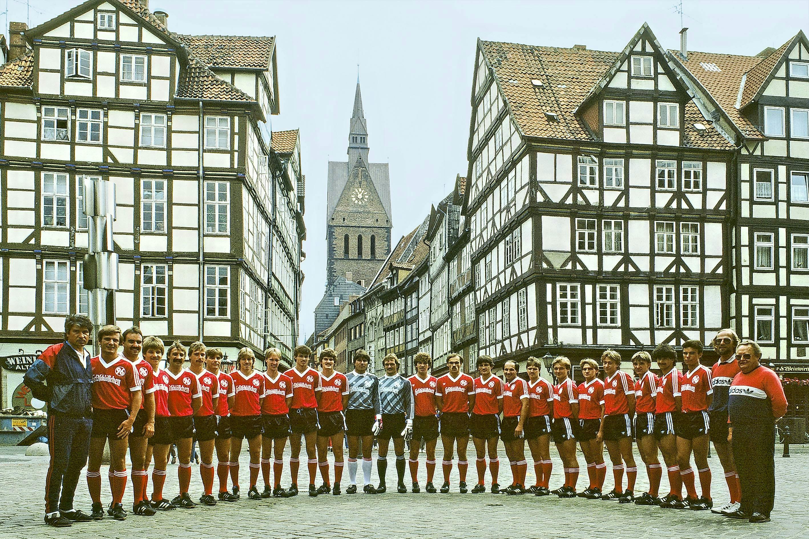 Der Kader von Hannover 96 in der Hannoveraner Altstadt