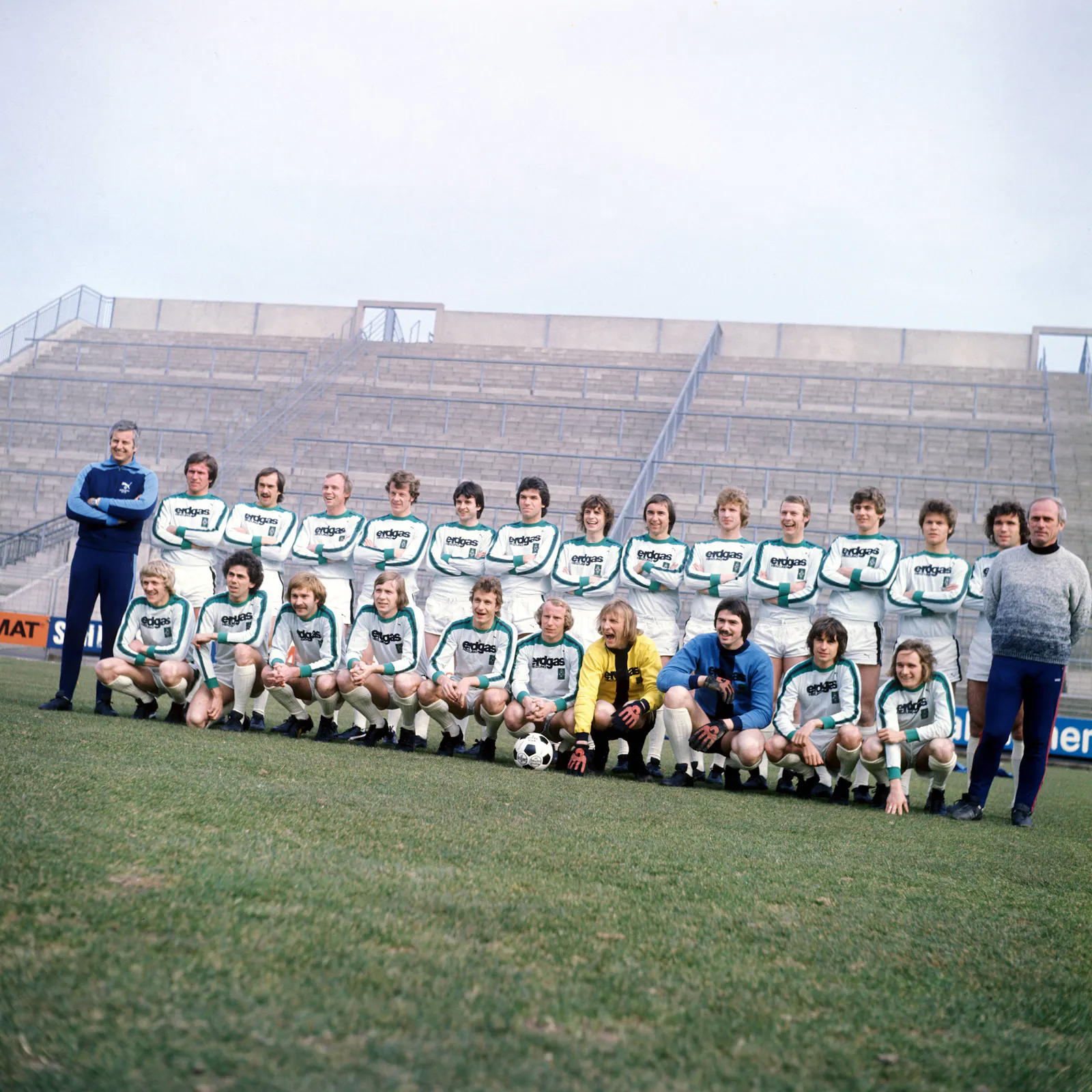 Hauptsponsorpräsentation am Bökelberg im Januar 1976