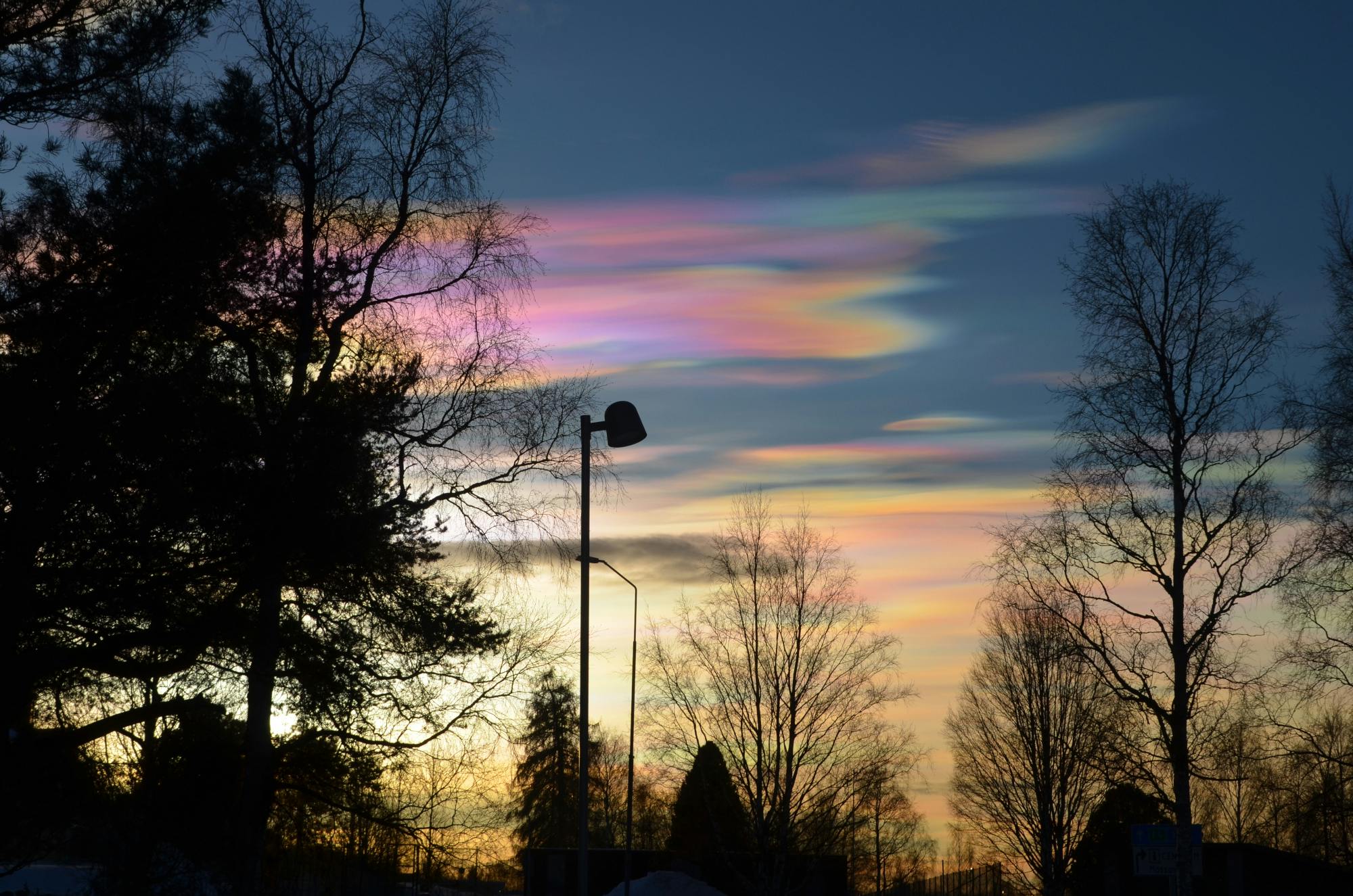 rosafarbige Wolken