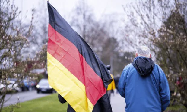 Deutschland-Flaggen-Verbot Bei Fußball-EM? - Mimikama - Club ...