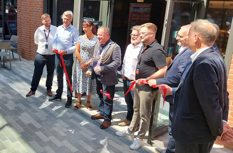 Mayor Eddy Humphreys opens the Light