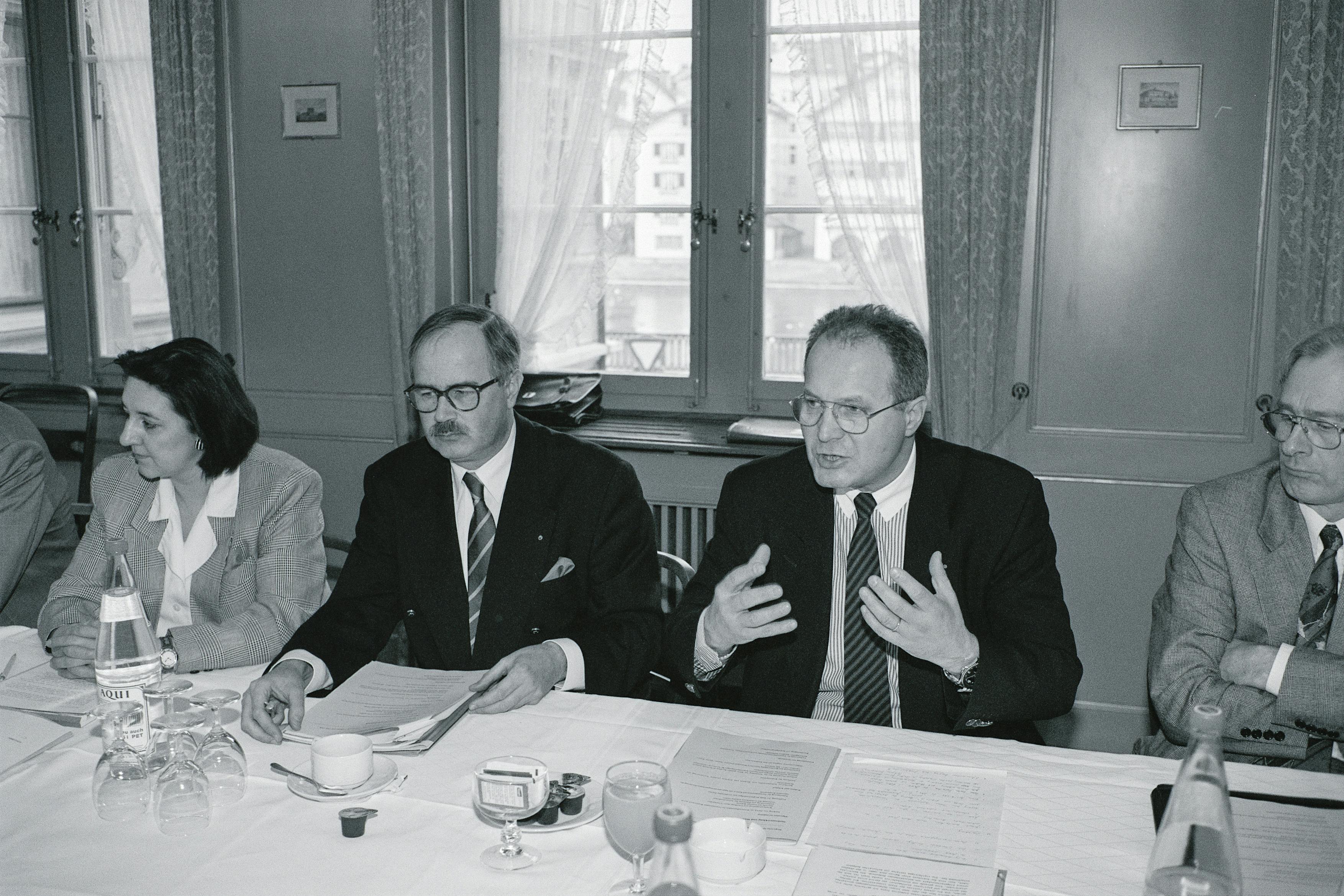 Das Foto zeigt die damaligen bürgerlichen Stadtratskandidatinnen (v.l.): Kathrin Martelli (FDP), Andreas Müller (FDP), Thomas Wagner (FDP), Gody Müller (SVP)