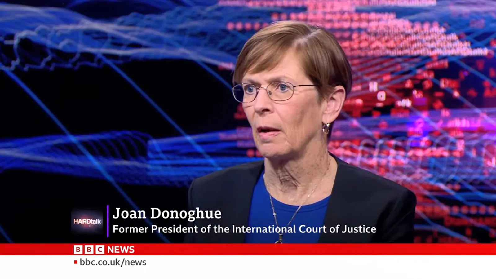Screenshot der Präsidentin Joan Donoghue bei dem Interview.
