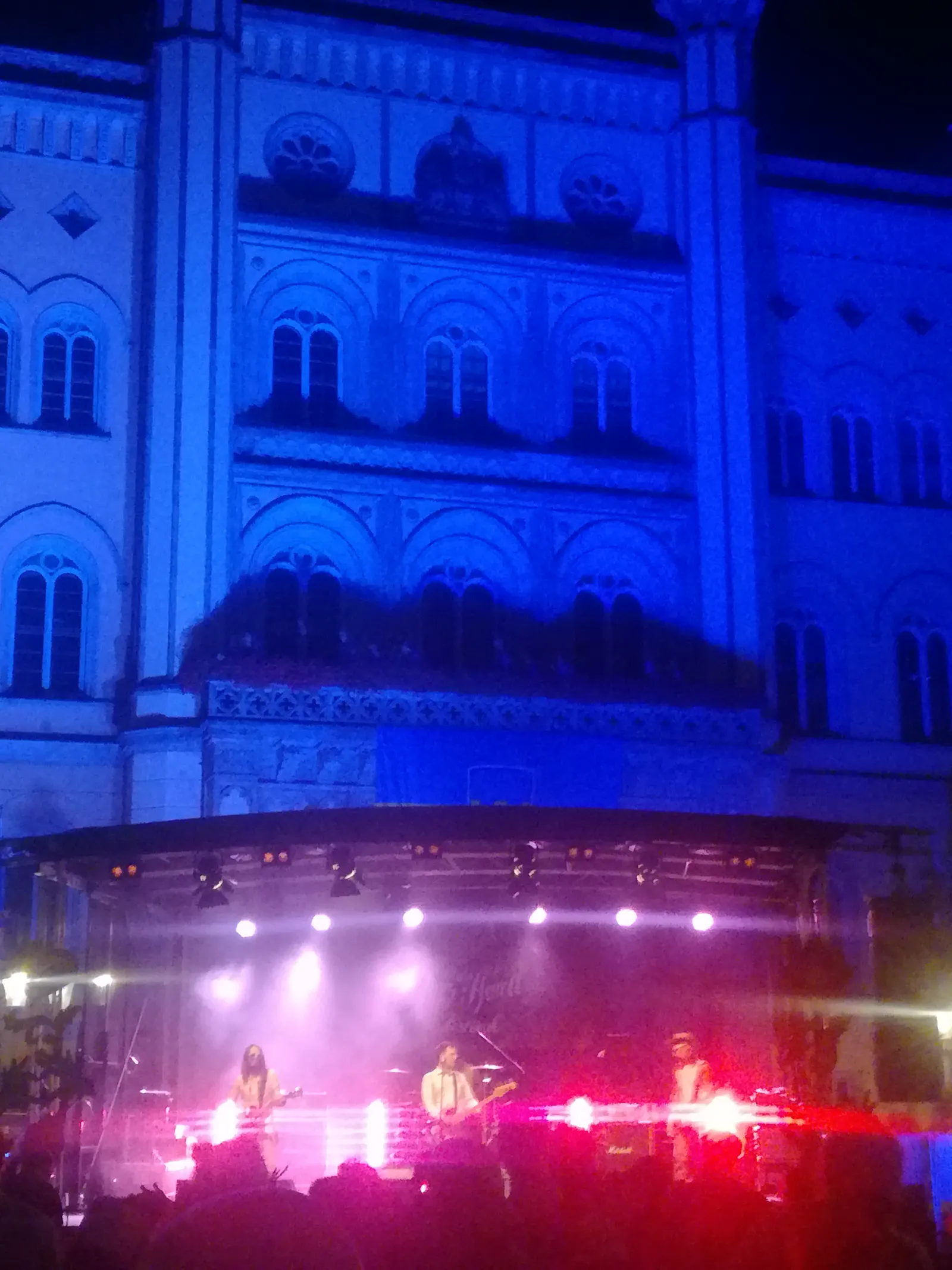Dauerwelle Wasserstoff in Zittau beim Herz-in-der-Hand-Festival