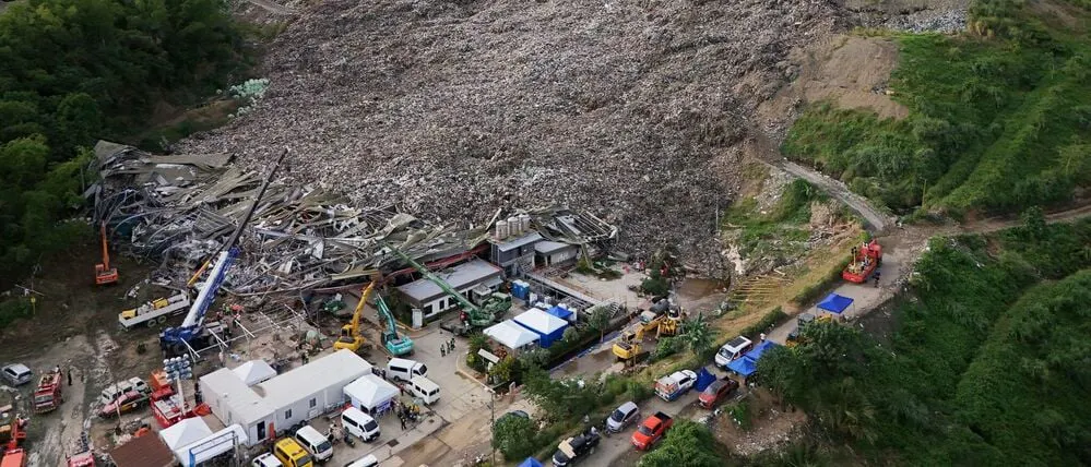 Bild der eingestürzten Mülldeponie auf den Philippen, die Todesopfer gefordert hat