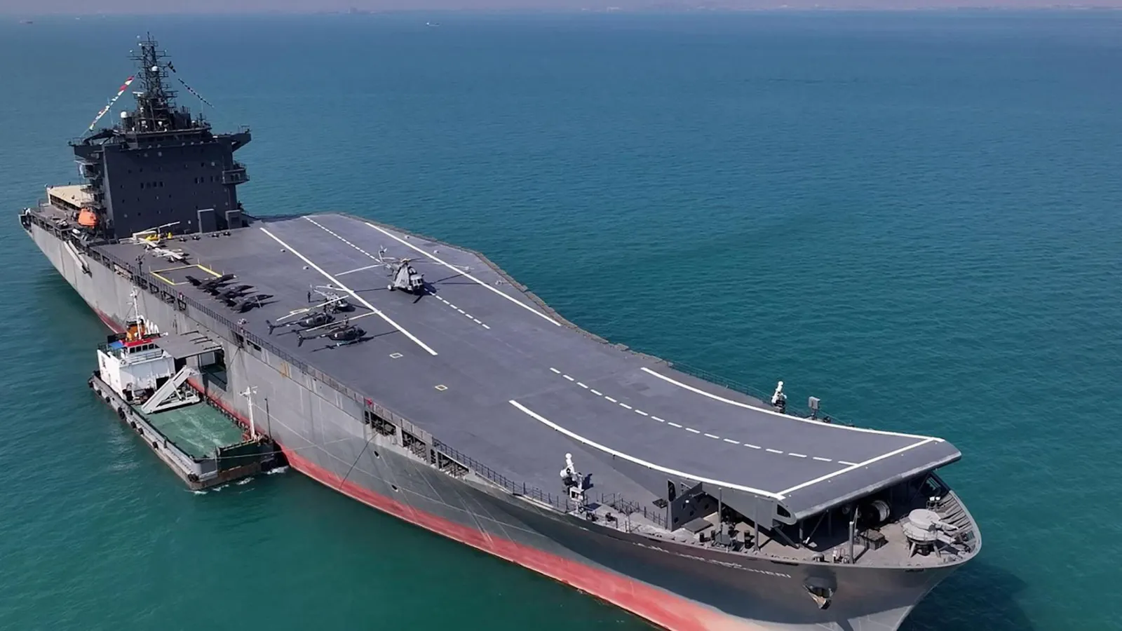 Luftbild des umgebauten Tankers