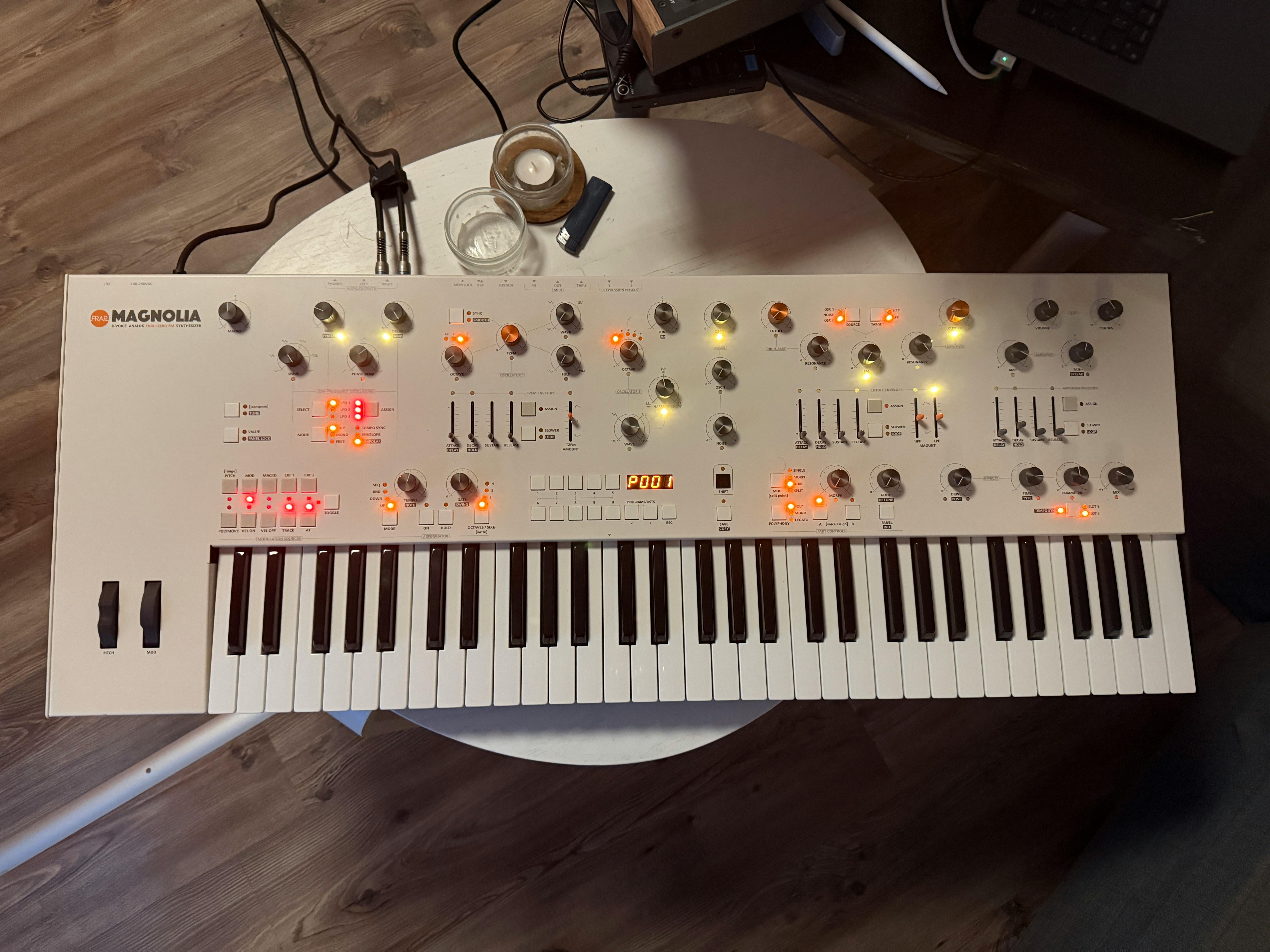 Frap Tools Magnolia -- Analoger Synthesizer mit FM