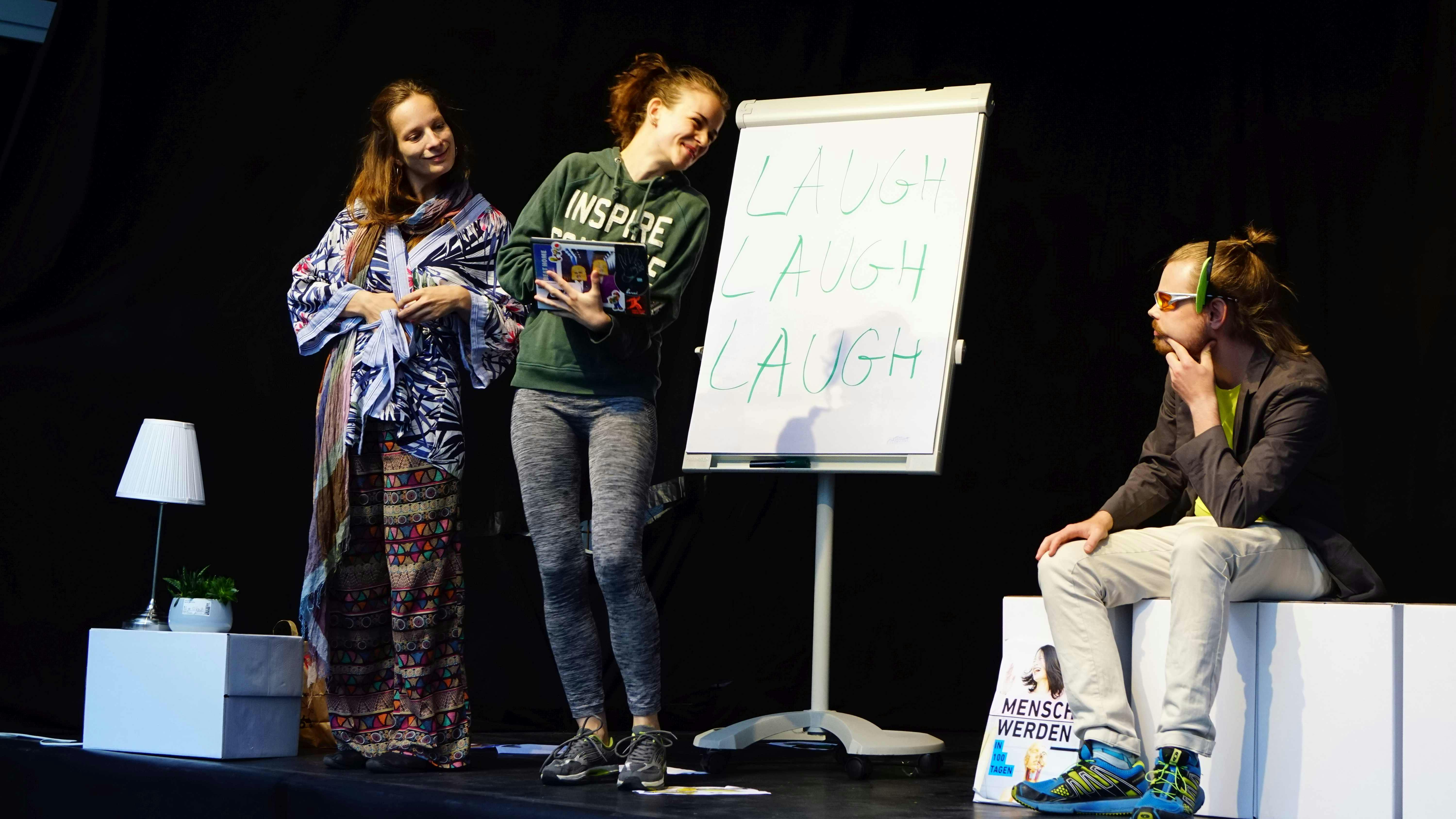 Beyond Words. Die junge Theatergruppe des Club International präsentiert ihr neues Stück im Kulturwerk. Foto: Club International