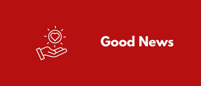 Rotes Titelbild im Wochenendrebellen‑Design mit dem Schriftzug ‚Gute Leute machen gute Sachen – Empfehlungen der Wochenendrebellen‘: Der Hintergrund ist vollflächig in der markentypischen roten Farbe #b61010 gehalten. In der Bildmitte verläuft eine dünne weiße Horizontallinie, die das Motiv optisch teilt. Darüber und darunter steht in klarer, weißer Schrift der Titel der Rubrik, in der die Wochenendrebellen ihre persönlichen Empfehlungen teilen. Die Grafik kündigt eine Empfehlungssektion an, in der Jason und Mirco von Juterczenka gute Leute und gute Inhalte sichtbar machen – zum Beispiel Podcasts, Artikel, YouTube‑Kanäle, Bücher und Projekte rund um Autismus, Neurodiversität, Inklusion, Fußballkultur und gesellschaftliche Gerechtigkeit.