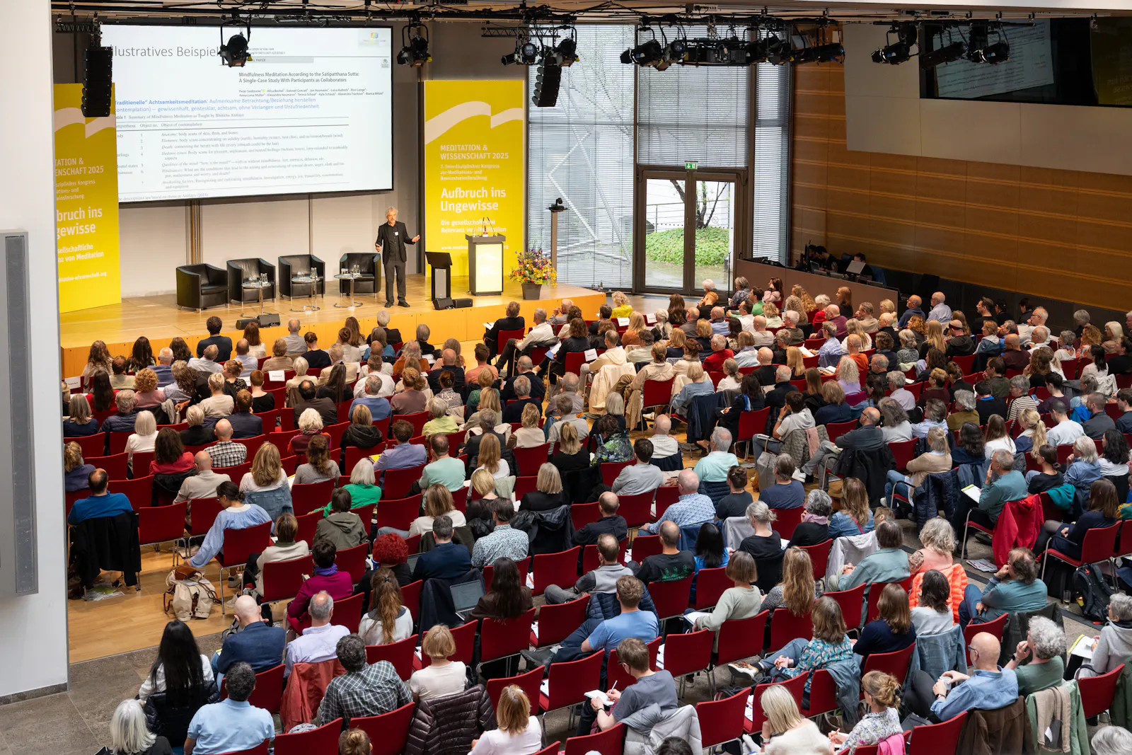 Blick ins Plenum