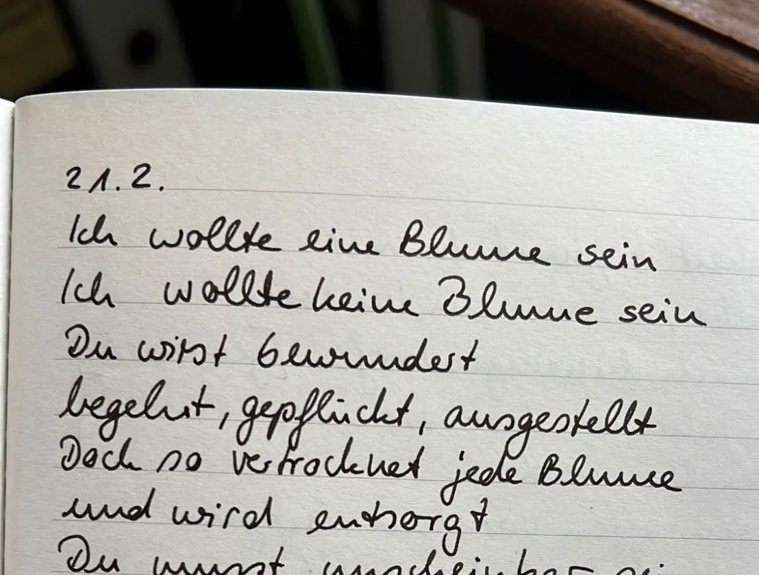 Lilli Gebhards Gedicht in ihrer eigenen Handschrift.
