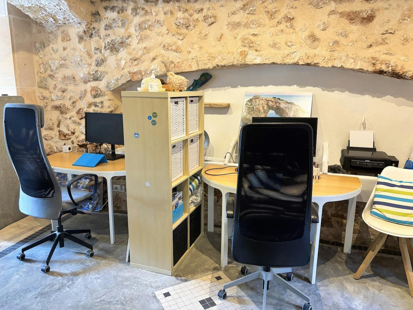 Coworking Rayaworx in Santanyí - Arbeitsplätze an der früheren Eselsraufe