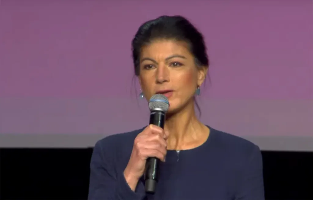 Wagenknecht auf der Bühne