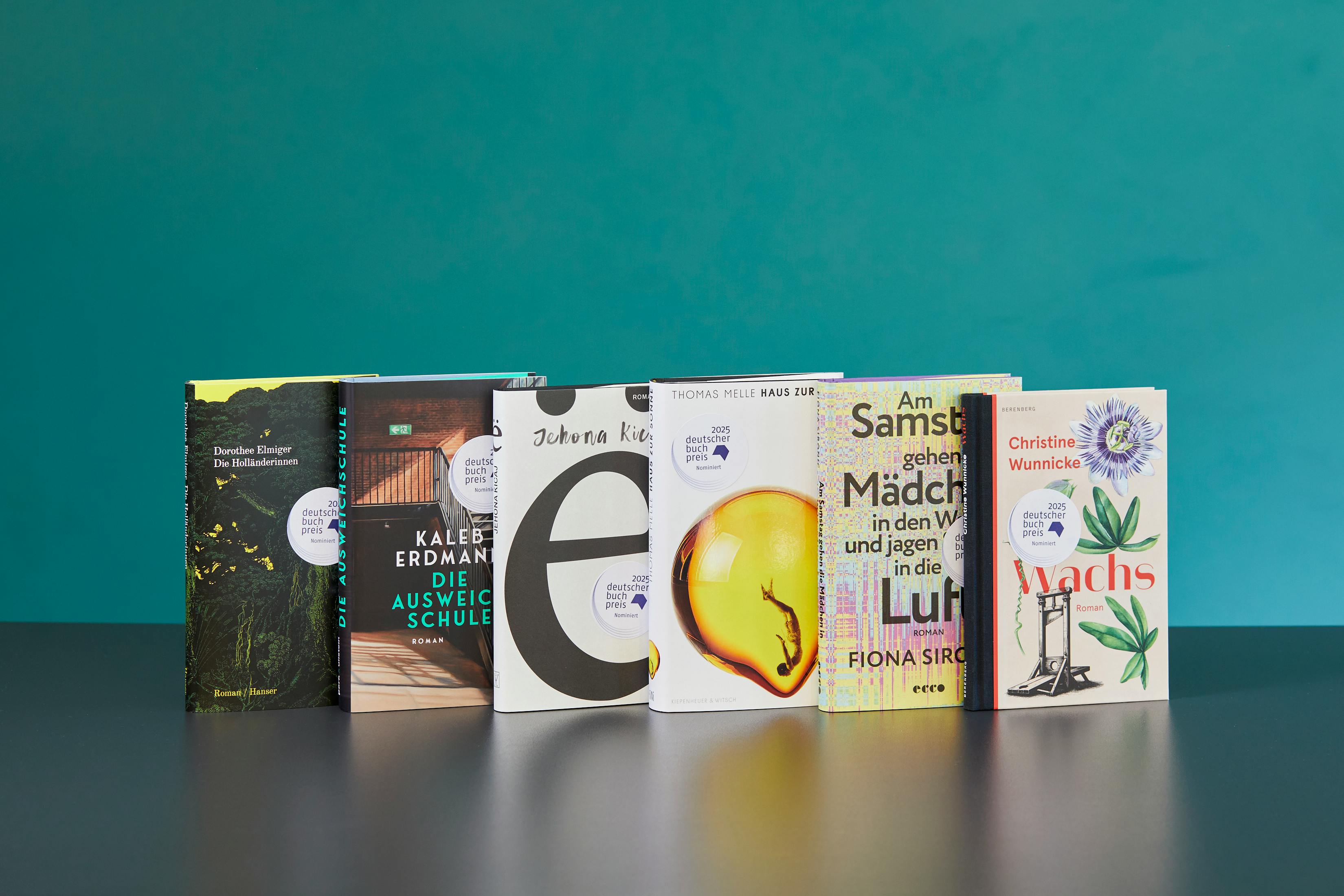 Cover der Shortlist-Nominierungen des Deutschen Buchpreises 2025 // © Christof Jakob