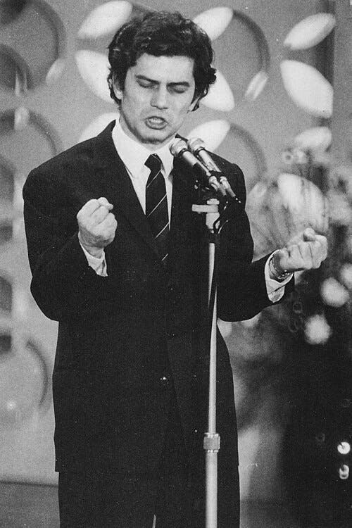 Sanremo 1967: Luigi Tenco auf der Bühne