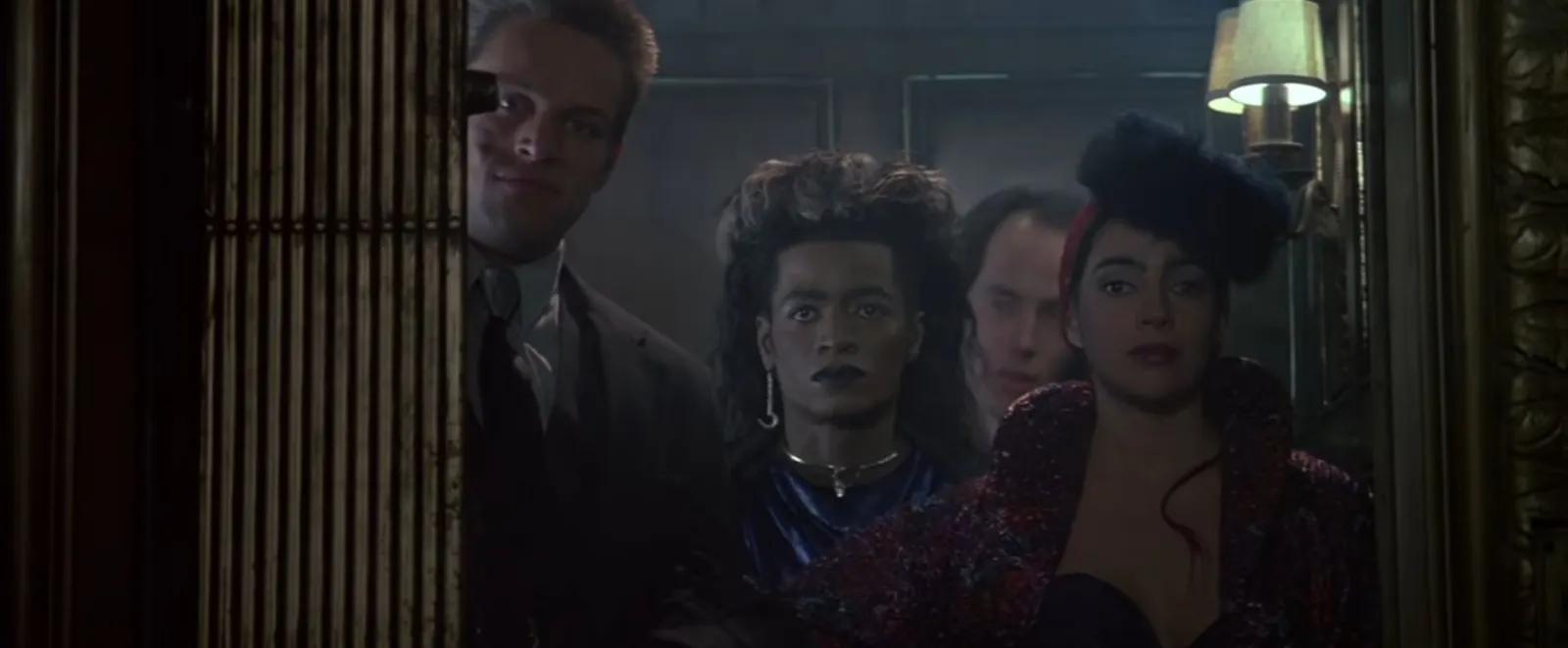 Il gruppo di mostri che aiuta Regine Dandridge