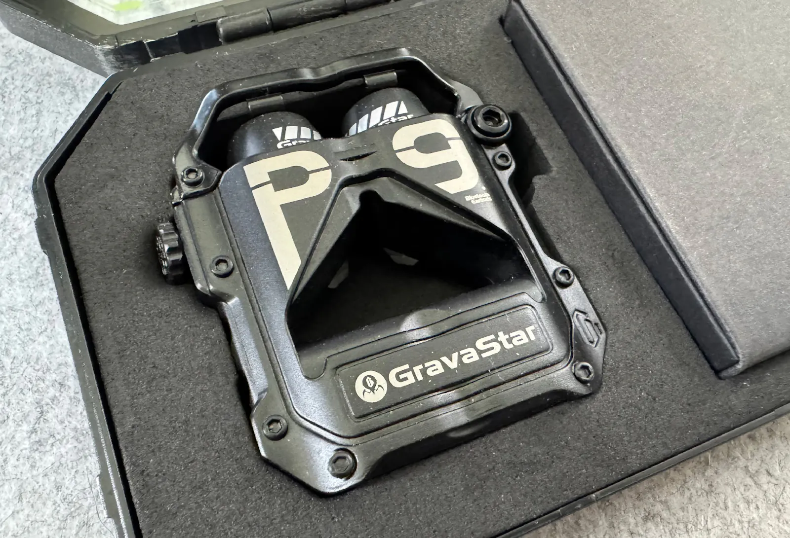 Metallgehäuse der Gravastar Sirius Pro P9