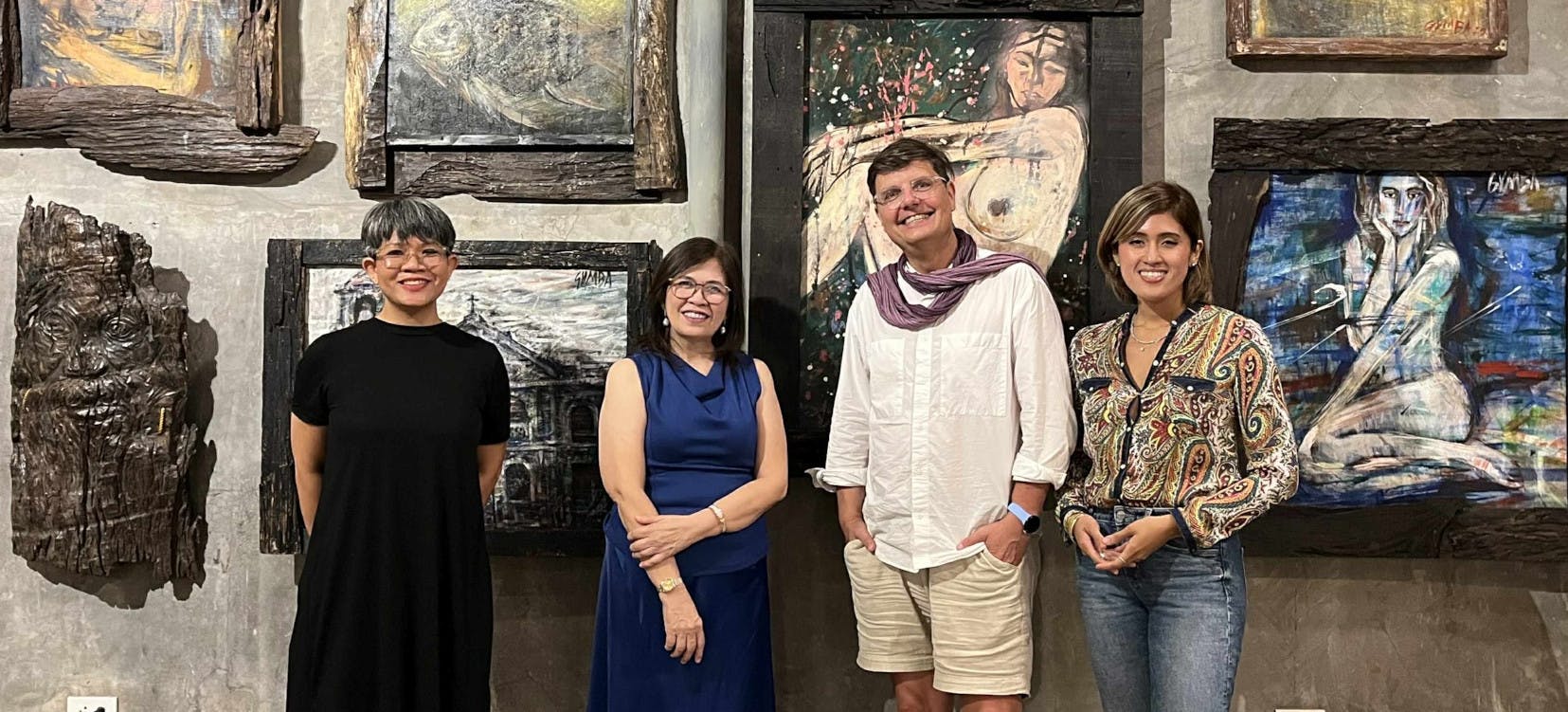 The first part of our special feature on the Frankfurter Buchmesse,  which starts on 15 October and will feature the Philippines as guest of honour, is a video of a panel discussion with three female writers from the Bikol region. Curated by Kristian Sendon Cordero, the event at the Savage Mind: Arts, Books, Cinema Cultural Centre with Mia Tijam (Flowers for Thursday), Mary Jane Guazon Uy (The Book of Pedro Bautista), Trixie Adviento Odiamar (Tabi, Apo, a bilingual English-Bicolano children’s book) and Axel Timo Purr (Literatur.Review)  takes an in-depth look at the authors‘ works and explores questions of colonial history and its echoes in the present day. It also considers the evolution of gender identities from pre-colonial times to the present, as well as the ongoing armed resistance in the region. And it finally demonstrates that great literature is not confined to the capital city of Manila.