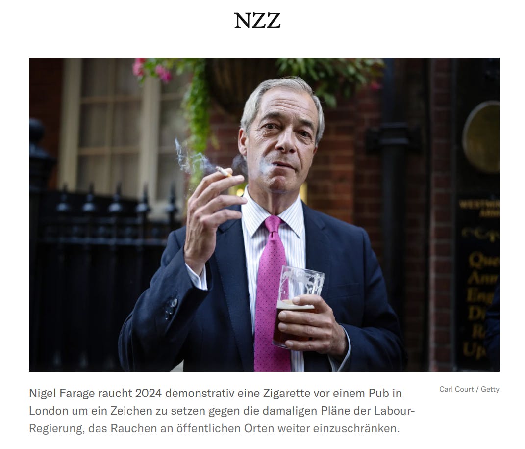 Screenshot aus der Tageszeitung „NZZ" vom 4.11.2025, Titel des Beitrags: „Nigel Farage – britischer Gentleman, Pub-Kumpel, Provokateur"