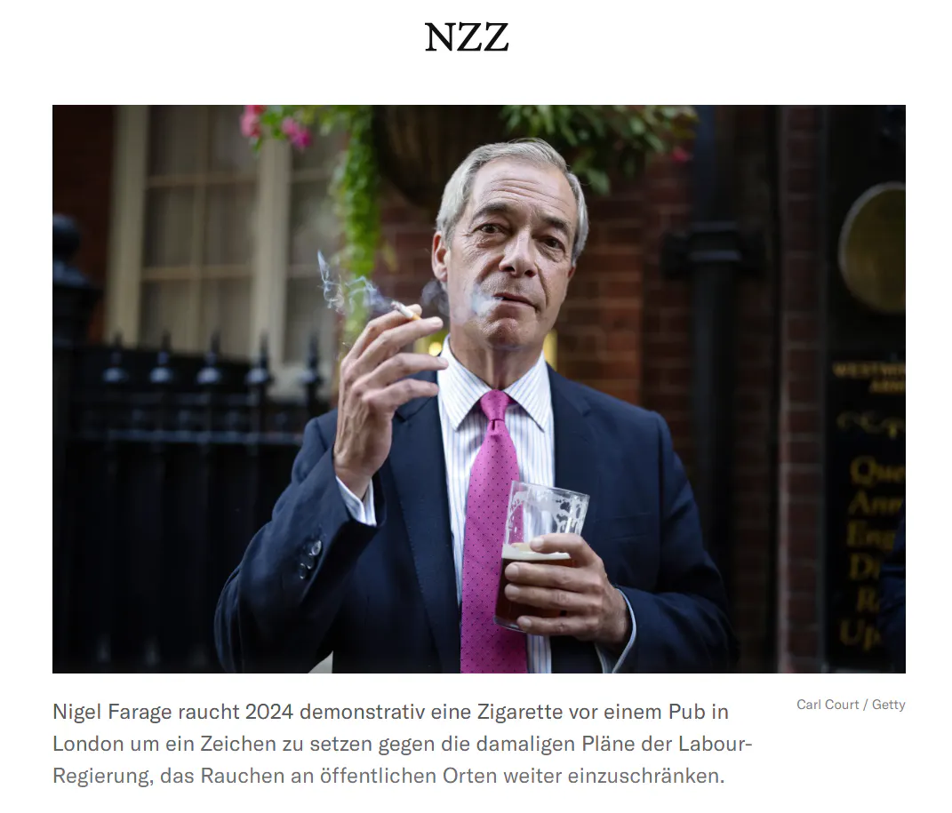 Screenshot aus der Tageszeitung „NZZ" vom 4.11.2025, Titel des Beitrags: „Nigel Farage – britischer Gentleman, Pub-Kumpel, Provokateur"