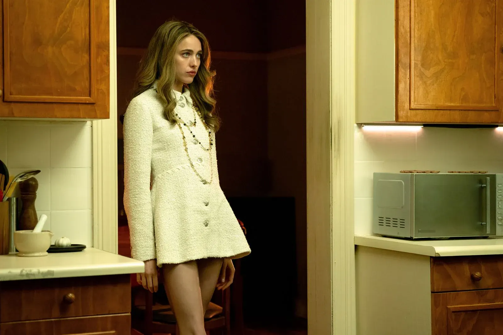Femme Fatale? Margaret Qualley als Julia Steinway in HOW TO MAKE A KILLING - TODSICHERES ERBE // © Studiocanal / Ilze Kitshoff