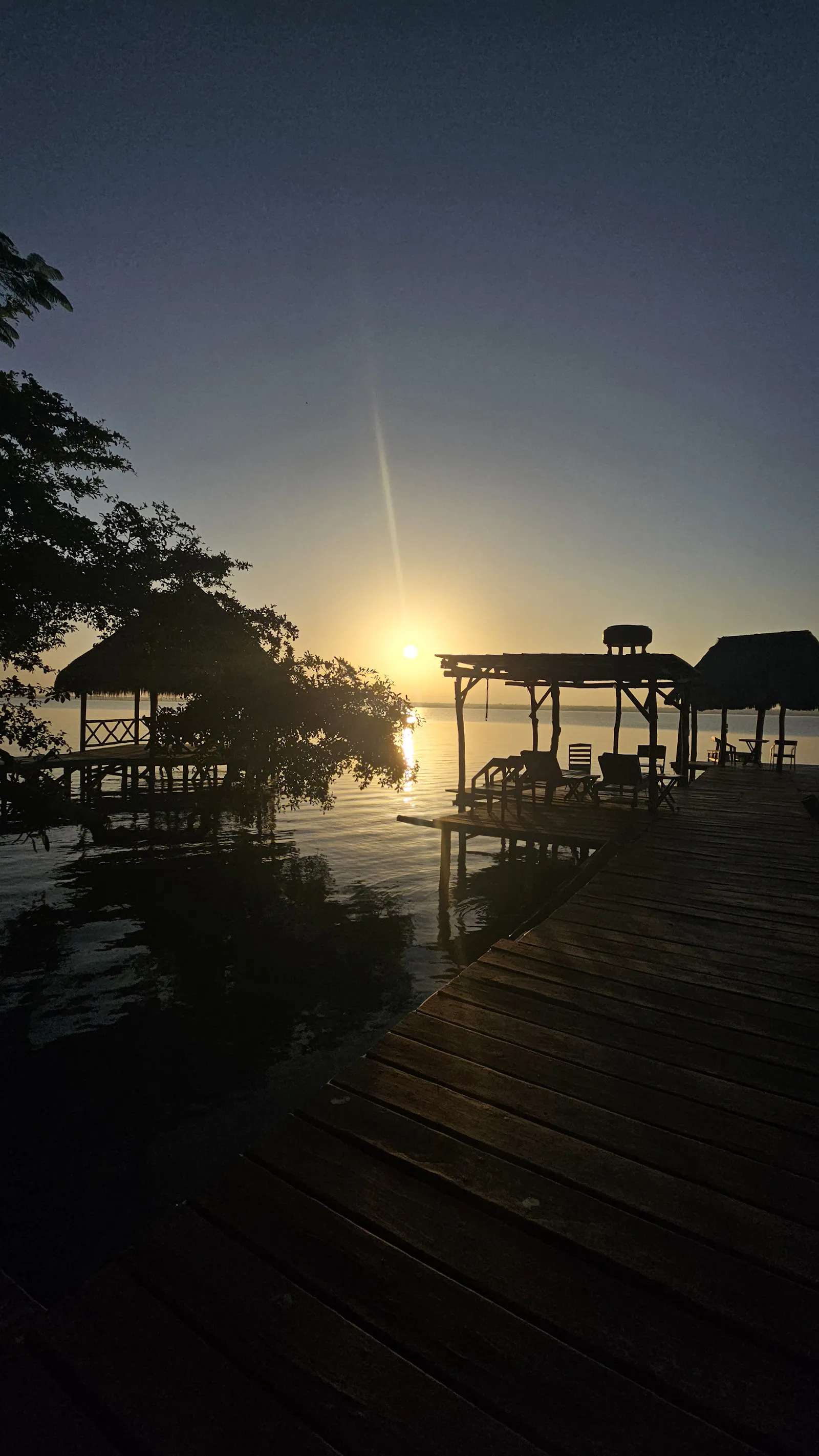 Sonnenaufgang am See