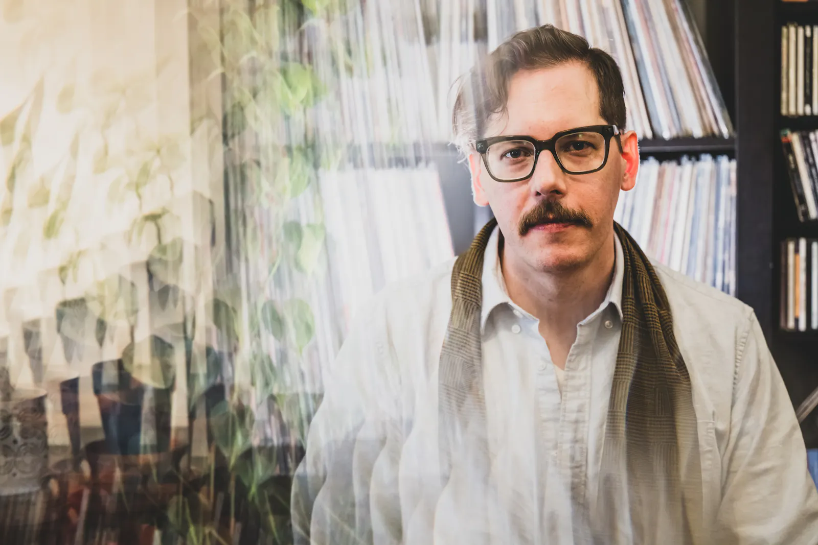 Foto des Musikers Brian John McBrearty mit einigen angewandten Effekten